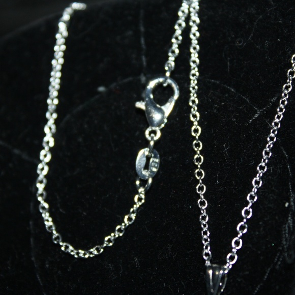 Beautiful orange carnelian cross with silver chain - Picture 5 of 5